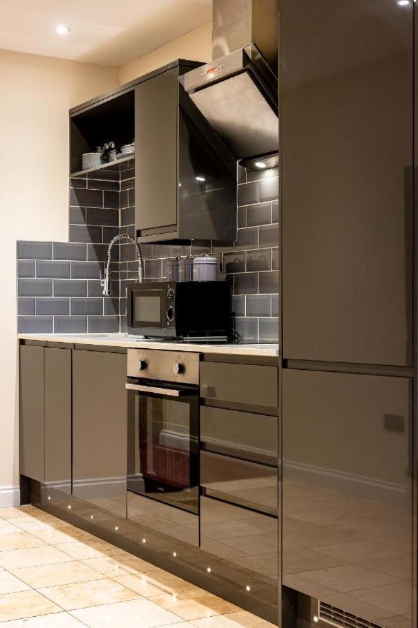 Cosy And Comfy City Apartment NWI Extérieur photo